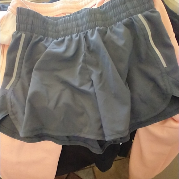 Women's clothes one men's outfit - Picture 5 of 8